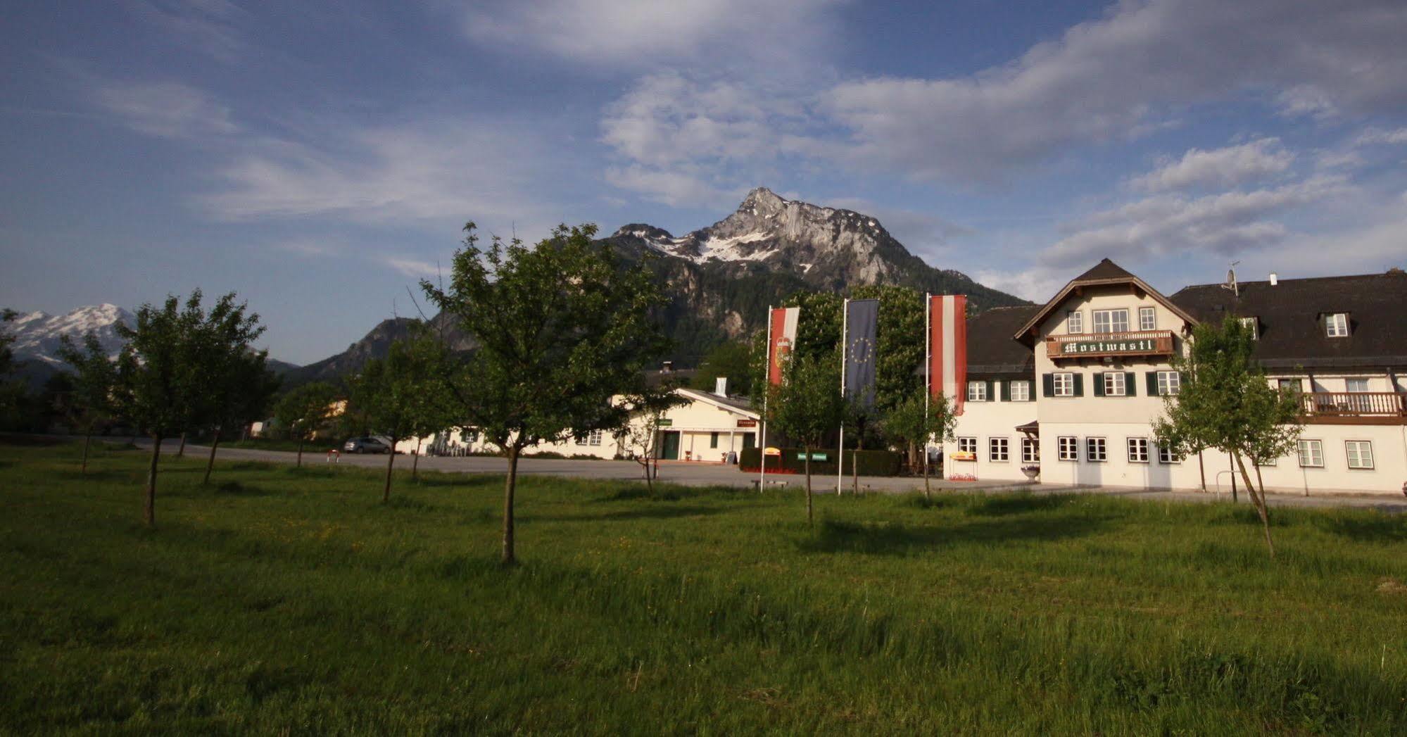 Hotel Gasthof Mostwastl Salzburg Buitenkant foto